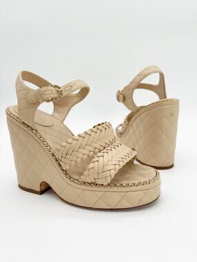 Chanel Spring 2015 Beige Quilted Leather Chain CC Platform Wedge Sandals EU 39
